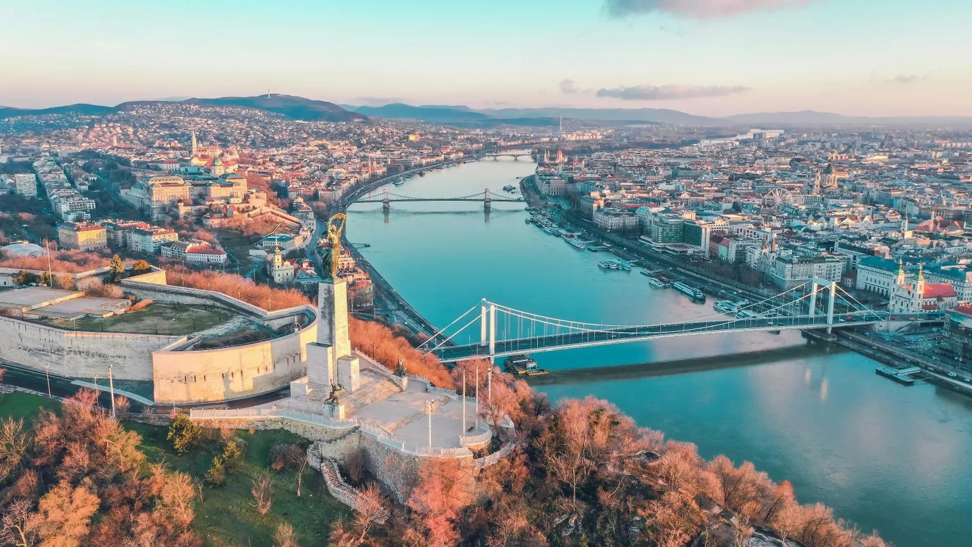 B8 - Grand Boulevard Cozy Apartment - Best Location By Bqa Budapest 0*,  Ungheria