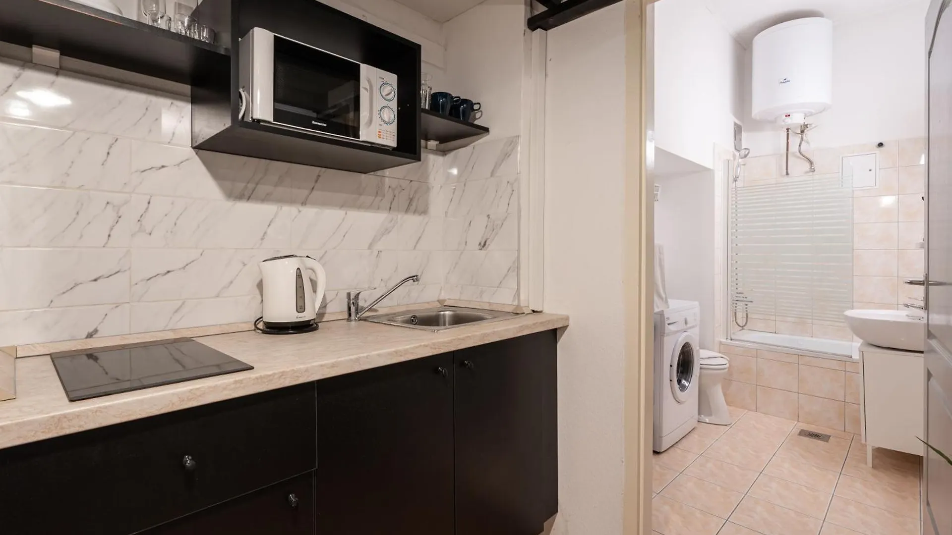 B8 - Grand Boulevard Cozy Apartment - Best Location By Bqa Budapest